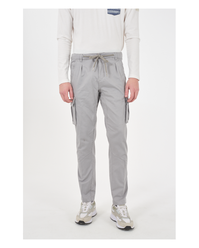 Plon. p645 pb00-25 yes-zee hombre