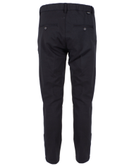 Plon. p680 wl00 yes-zee hombre