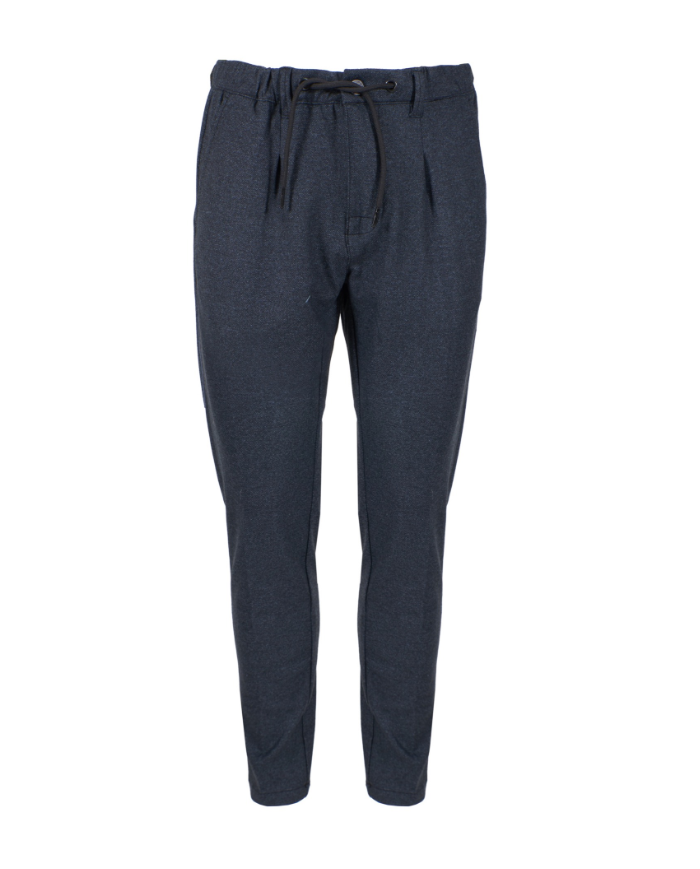 Plon. p680 wy00 yes-zee hombre