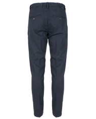 Plon. p680 wy00 yes-zee hombre