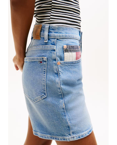 Short vaquero dw0dw22692 tommy jeans mujer