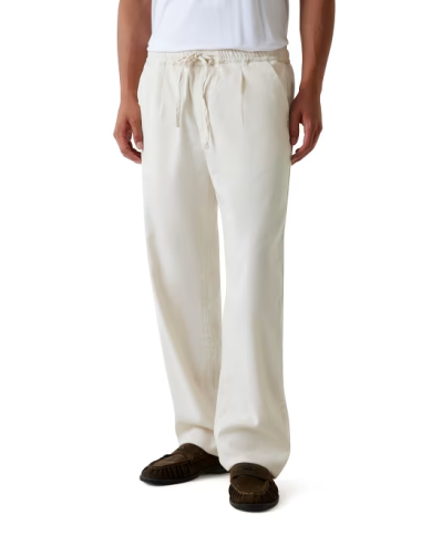 Plon. m6gb15 w2024 guess hombre