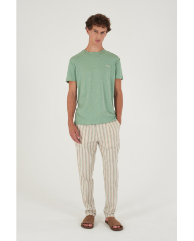 Plon. p670 pn00-26 yes-zee hombre