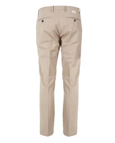 Plon. p659 pw00 yes-zee hombre