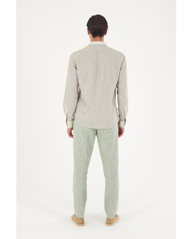 Plon. p670 pw00-26 yes-zee hombre