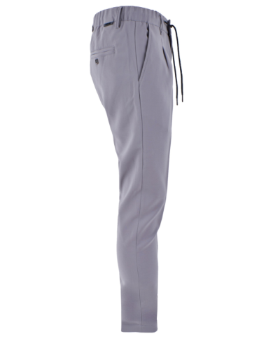 Plon. p680 ew00 yes-zee hombre