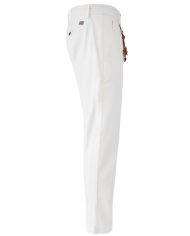 Plon. p660 ph00-25 yes-zee hombre