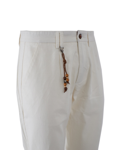 Plon. p660 ph00-25 yes-zee hombre