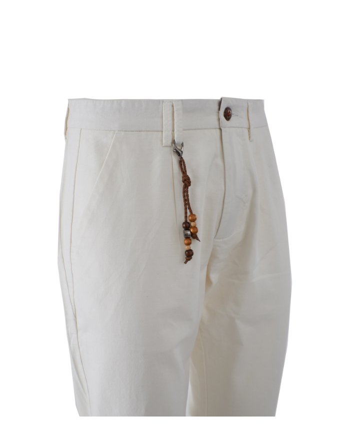 Plon. p660 ph00-25 yes-zee hombre