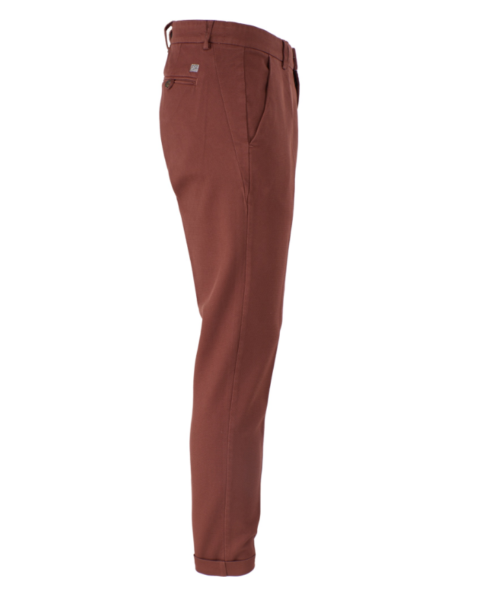 Plon. p660 fe00-25 yes-zee hombre