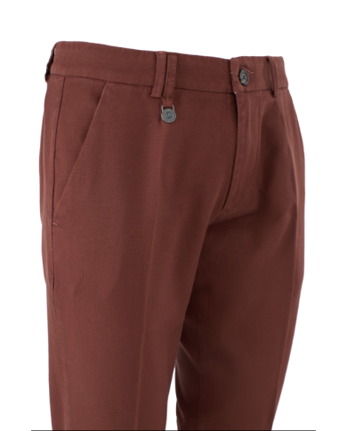 Plon. p660 fe00-25 yes-zee hombre