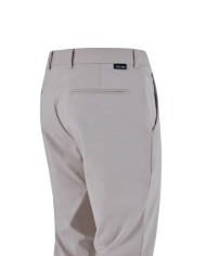 Plon. p656 kw00 yes-zee hombre Plon. p656 kw00 yes-zee hombre