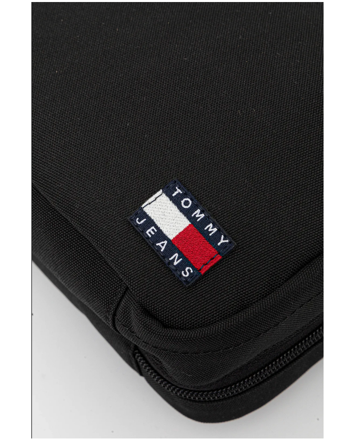 Bolsito am0am13691 tommy jeans